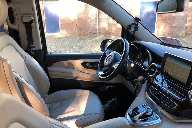 Private transfer Amsterdam (AMS) to/from Brussels - Smooth and Private Transport Between Amsterdam and Brussels