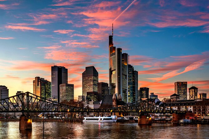 Private transfer: Berlin to Frankfurt with 2h for sightseeing - The Experience of the Driver and Route