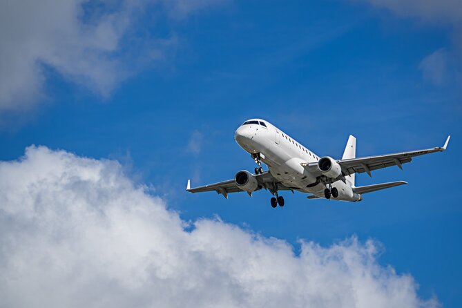 Private transfer between Rotterdam - Amsterdam (incl. Schiphol airport) - High Satisfaction and Punctuality in Customer Feedback