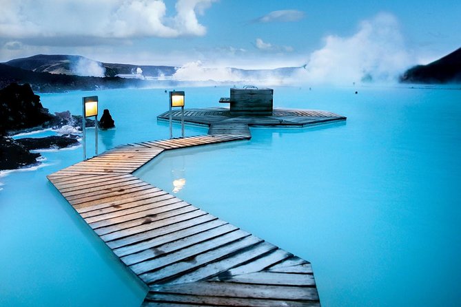 Private transfer Blue Lagoon relaxation round trip (entrance fee not included) - From Reykjavik to the Blue Lagoon: Ease and Comfort
