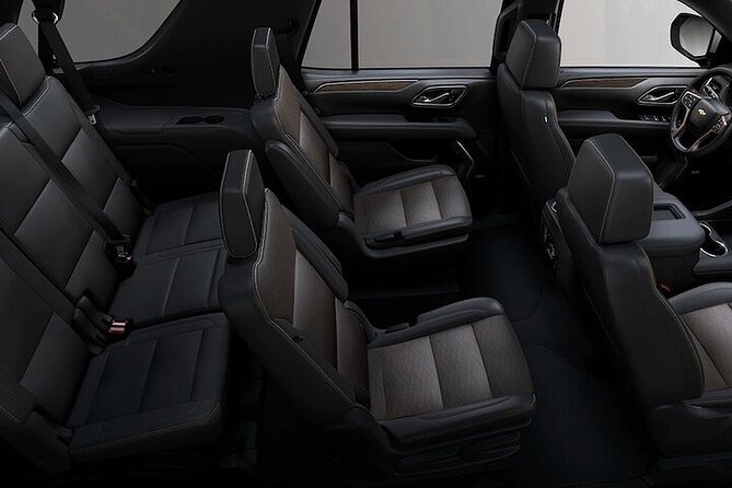 Private Transfer Boston Airport BOS to Boston by Business or Luxury Vehicle - Night Hours and Additional Charges