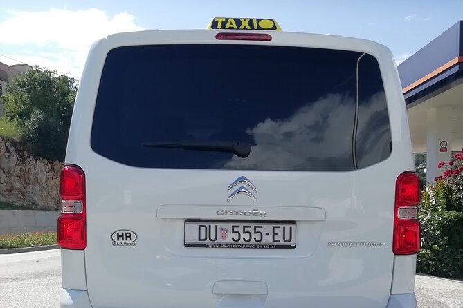 Private Transfer by 8 seats van from and to Dubrovnik Airport - Key Points