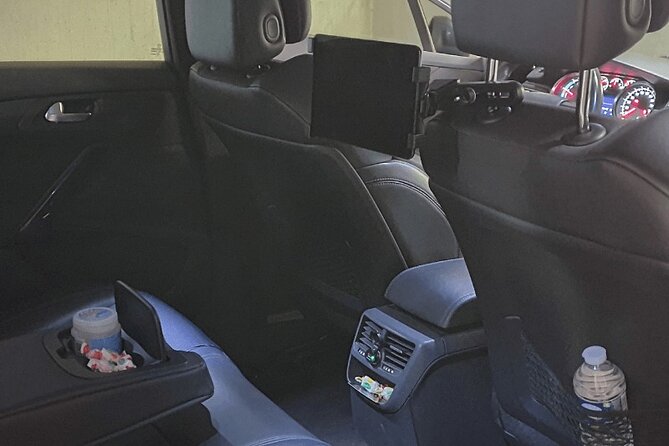 Private transfer by car from Marseille Airport to/from Arles - Personalized Experience with a Courteous Driver