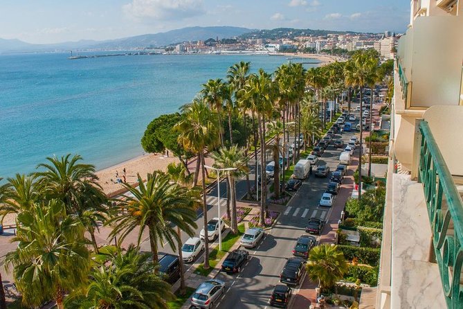 Private transfer by car: Marseille airport from or to Nice / Cannes - Reliable, Personalized Service with Top-Quality Vehicles