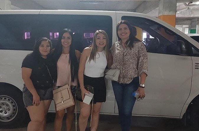 Private Transfer Cancun Airport to Hotel Zone - Included Amenities: Beverages and Comfort