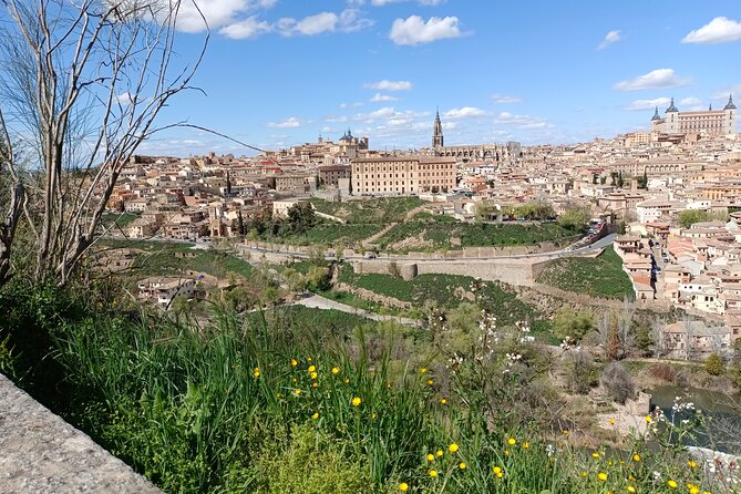 Private Transfer Car with driver from Madrid to Airport - Key Points