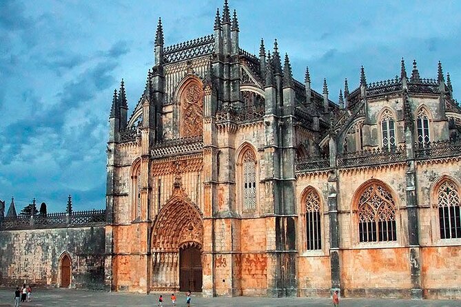 Private Transfer - Day Trip Lisbon - Porto with Tour / Stop - Timing and Pacing: From Direct Transfer to Multi-Stop Excursions