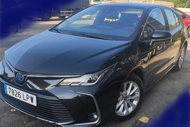 Private Transfer from Airport Barcelona to Sitges - Accessibility and Practical Considerations