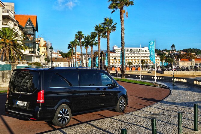 Private Transfer from Airport to Lisbon (Unlimited Waiting Time) - Punctual and Friendly Service
