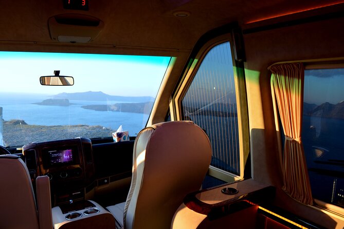 Private Transfer from Airport to Santorini Hotels - Locations Covered and Meeting Points in Detail