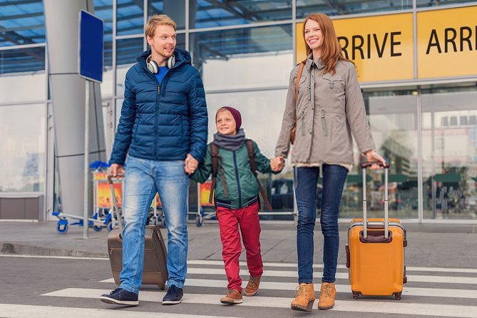 Private Transfer from Amsterdam Airport Schiphol to The Hague - Accessibility and Additional Features