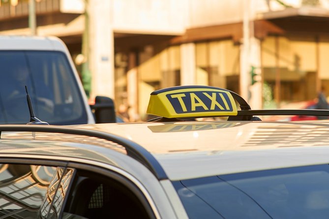 Private transfer from Athens International Airport to ATHENS CITY - What to Expect from the Private Transfer Service