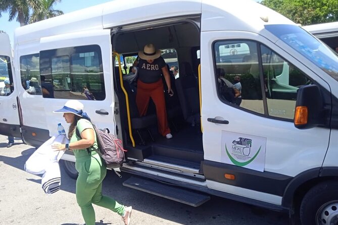 Private Transfer from ATO Cancun to Hotel Zone - Who Will Appreciate This Service