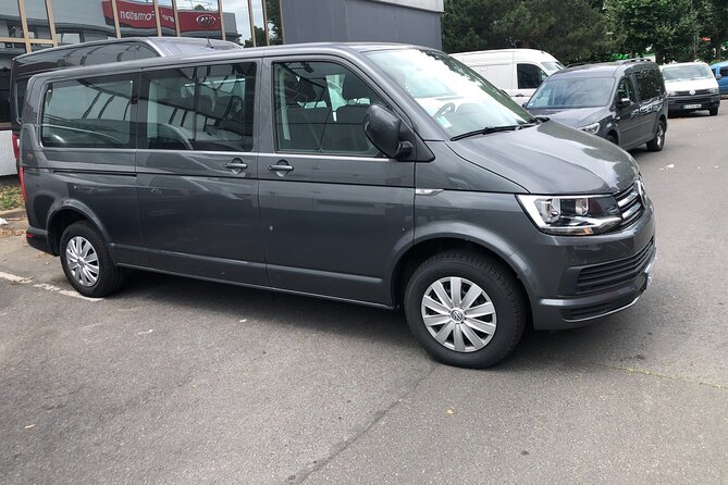 Private Transfer from Beauvais Airport (BVA) to Disneyland Paris - Smooth and Reliable Private Transfer from Beauvais Airport to Disneyland Paris