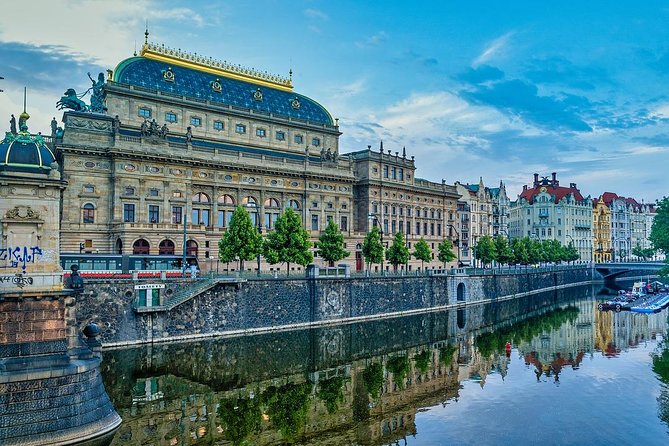 Private Transfer from Berlin to Prague with 4h of Sightseeing - Discover the Convenience of a Private Transfer with Sightseeing from Berlin to Prague