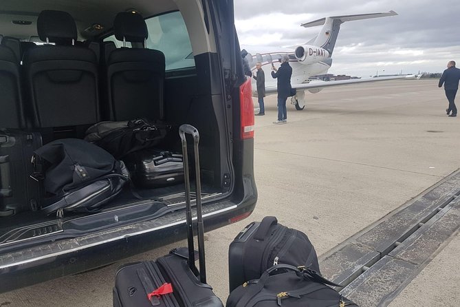 Private Transfer from Brussels to Amsterdam By Luxury car - Frequently Asked Questions