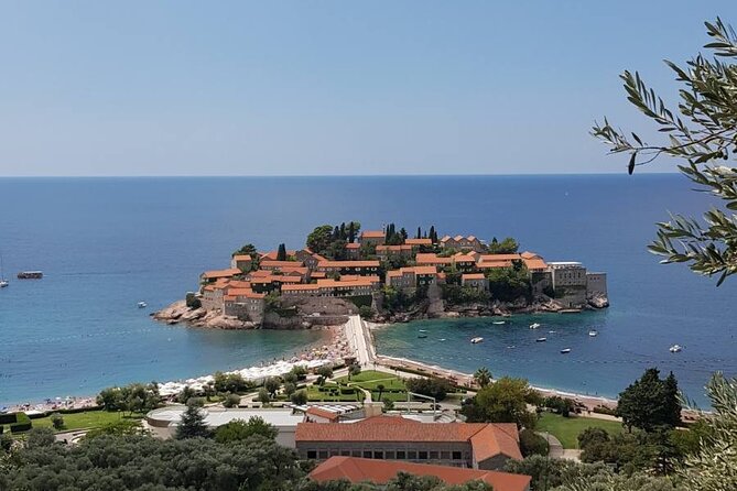 Private Transfer from Budva to Podgorica Airport and city - Key Points