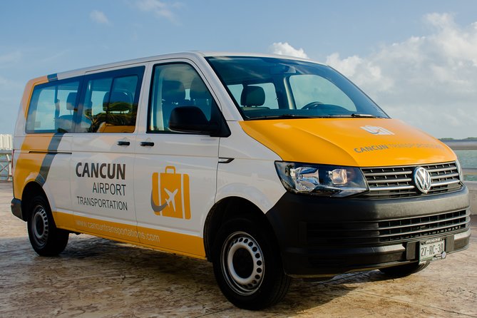 Private Transfer from Cancun Airport to Boulevard Kukulcan - Efficient and Comfortable Arrivals in Cancun