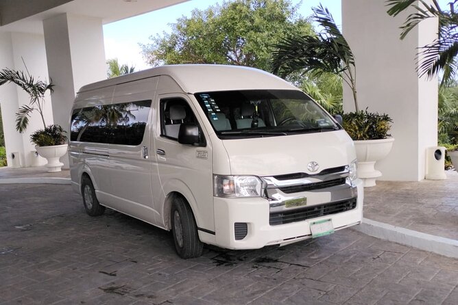 Private Transfer from Cancun Airport to Cancun Hotels 1-7 People - Hotel Pickup and Return Arrangements