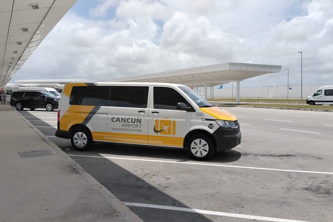 Private Transfer from Cancun Airport to Puerto Aventuras - A Reliable Private Transfer from Cancun Airport to Puerto Aventuras for Up to 8 People