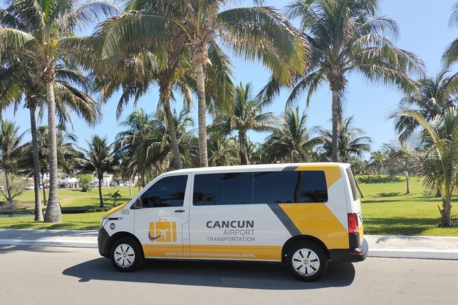Private Transfer from Cancun Airport to Puerto Aventuras - Vehicle Comfort and Amenities