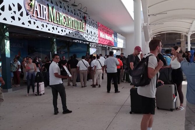 Private Transfer from Cancun to Cancun Airport - Convenient Pickup from Cancun Hotels in the Hotel Zone