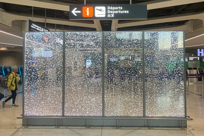 Private Transfer from CDG Airport to Paris - Vice Versa - One way - Flexibility with Round-Trip Bookings and Customer Support