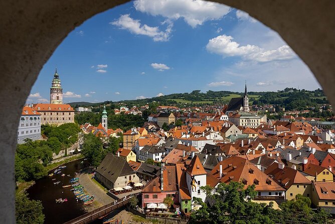 Private Transfer from Cesky Krumlov to Prague - The Benefits of a Private, Air-Conditioned Vehicle