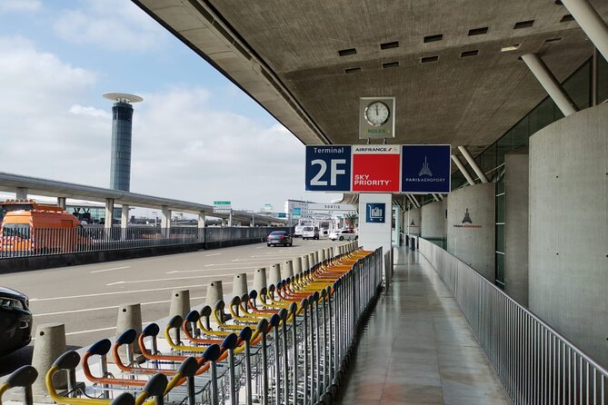 Private Transfer from Charle de Gaulle Airport to Paris - Comfortable, Air-Conditioned Transportation