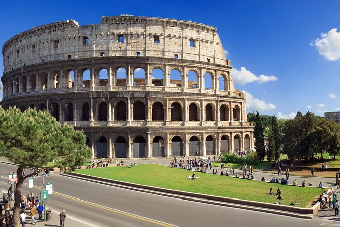 Private transfer from Civitavecchia port to Rome city center - Efficient and Comfortable Private Transfer from Civitavecchia to Rome