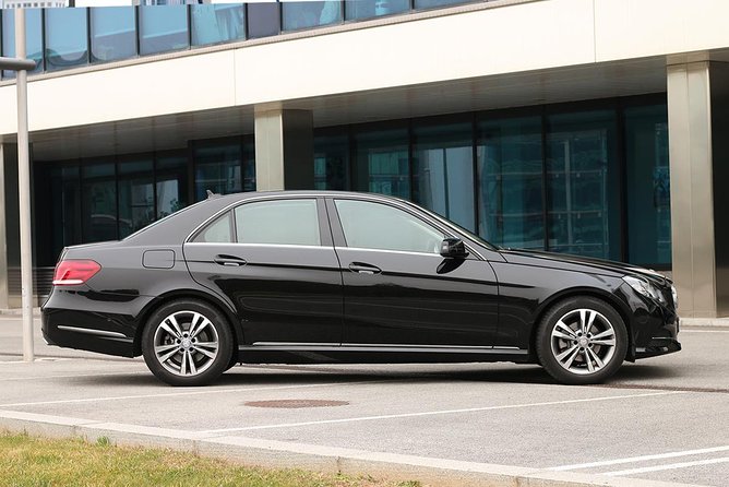 Private transfer from cruise port to Barcelona Airport or hotel - Comfortable and Convenient Private Transfer in Barcelona