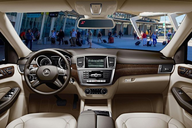 Private Transfer from Faro (FAO) Airport to Praia da Luz - Efficient and Hassle-Free Arrival in Praia da Luz from Faro Airport