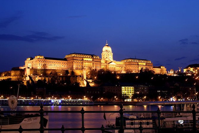 Private Transfer from Krakow to Budapest - Meeting Points and Operating Hours in Krakow