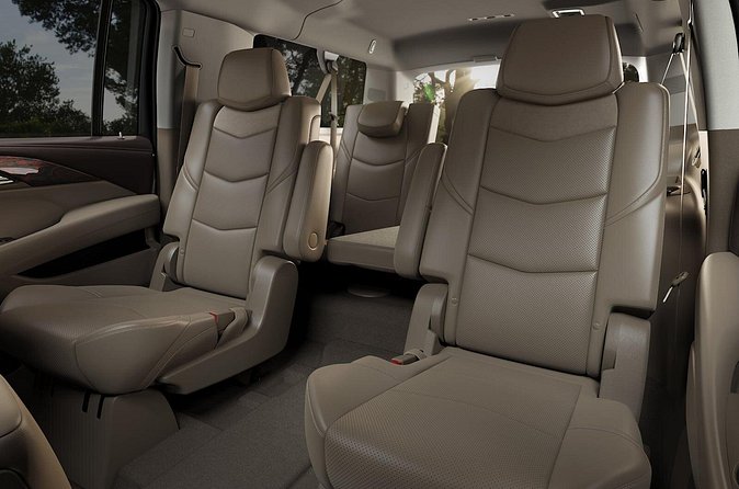 Private Transfer from La Guardia Airport LGA to Manhattan by SUV - Accessibility and Group Size Limits