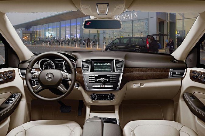 Private Transfer from LaGuardia Airport (LGA) to Brooklyn - Flexibility with Flight Changes and Delays