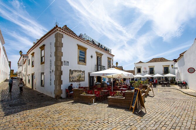 Private transfer from Lisbon to Faro with 2 hours for sightseeing - Meeting Points and Accessibility in Lisbon