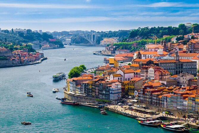 Private Transfer from Lisbon to Porto with Sightseeing Tour - Explore Portugal with a Private Transfer and Sightseeing from Lisbon to Porto
