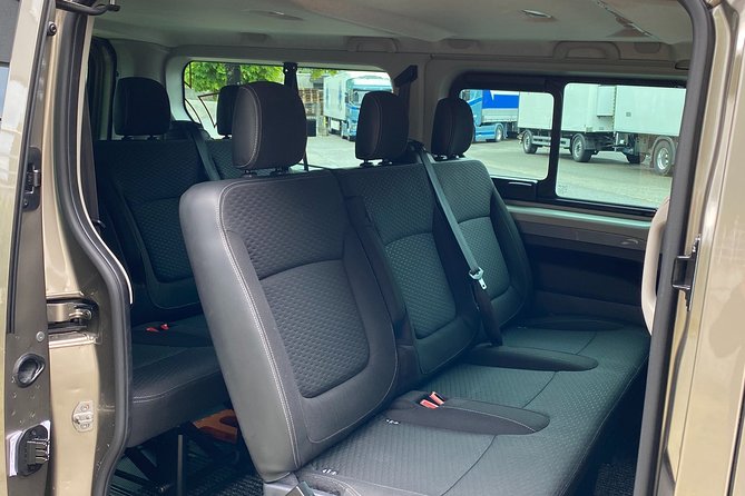 Private transfer from Lucerne to Zurich Airport - Meet and Greet: Personalized Service at Its Best