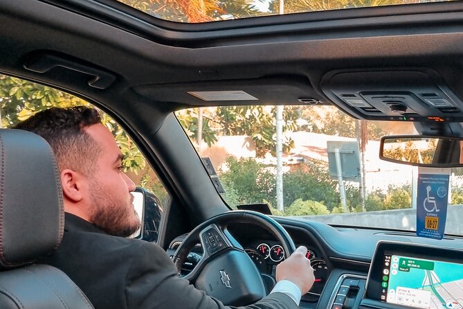 Private Transfer from Miami Airport to Hotel or To Port of Miami - Meeting Points and Ease of Access