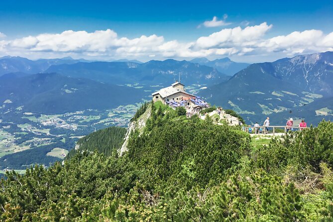 Private Transfer from Munich to Salzburg with 3h on Eagle's Nest - Key Points