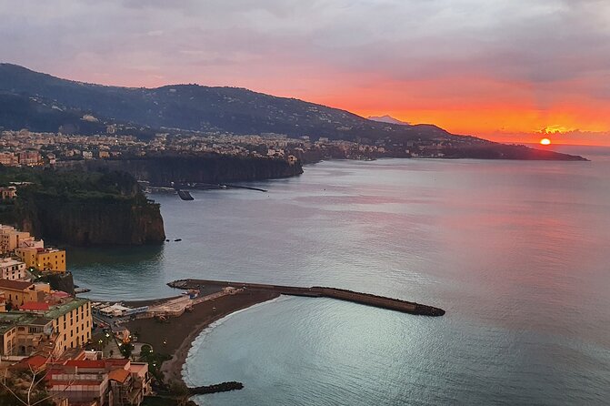 Private transfer from Naples to Sorrento - Meeting Points and Availability