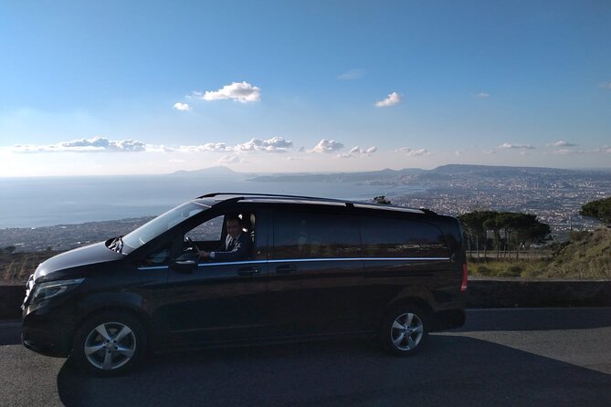 Private transfer from Napoli to Sorrento - No Lunch Included, but Plenty of Opportunities Nearby