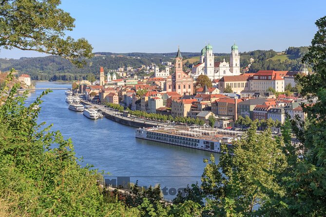 Private Transfer from Passau to Prague - What’s Included and What’s Not