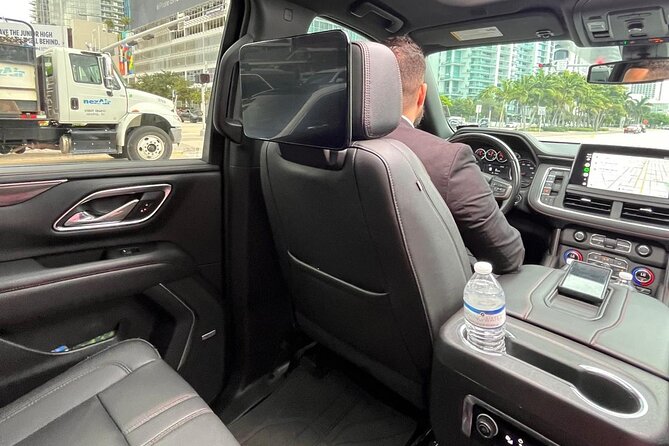 Private Transfer From Port Everglades to Fort Lauderdale Airport - The Experience of the Chauffeurs and Service Levels