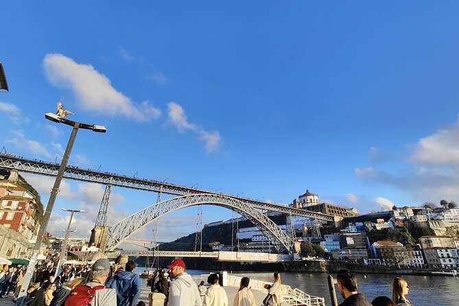 Private Transfer from Porto To Lisbon With Stops Along The Way - Discover the Unique Private Transfer from Porto to Lisbon with Stops Along the Way