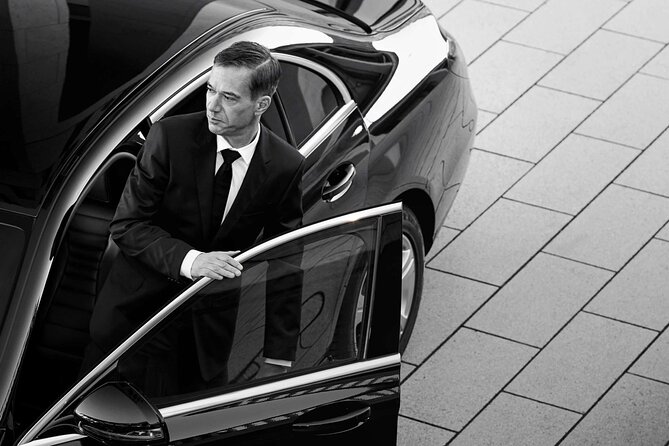 Private Transfer from POSITANO to NAPLES - Who Will Appreciate This Service Most?