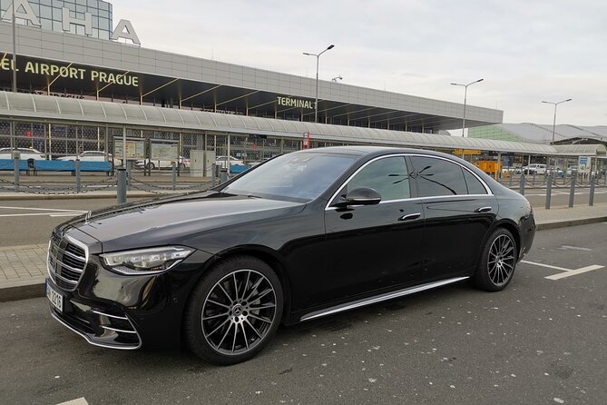 Private Transfer from Prague Airport to Prague City Hotels 1 - 3 pax - Flexible Pickup from Václav Havel Airport Prague