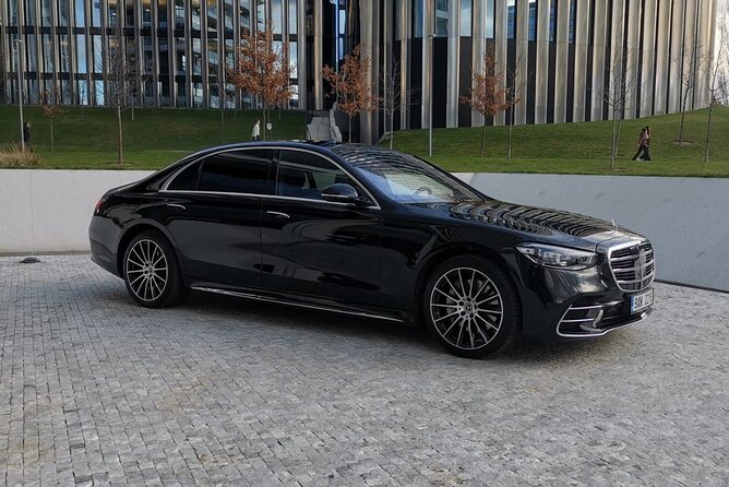 Private Transfer from Prague Airport to Prague City Hotels 1 - 3 pax - Why Choose This Transfer Over Alternatives?