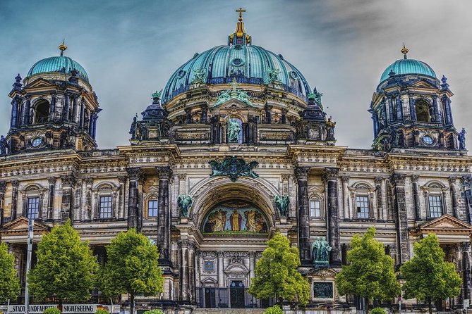 Private Transfer from Prague to Berlin with 2h of Sightseeing - Booking in Advance and Cancellation Policies