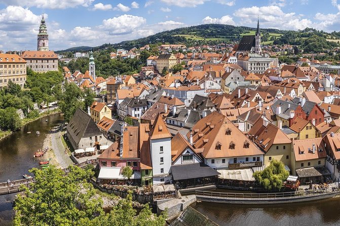 Private Transfer from Prague to Cesky Krumlov, English-speaking driver - Flexibility and Booking in Advance